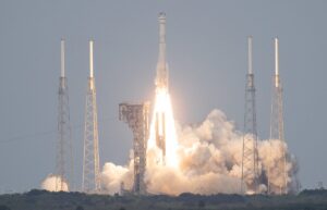 Boeing's Starliner launches to ISS