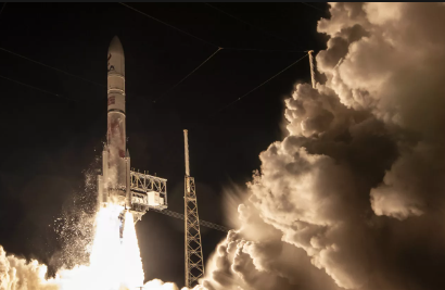 ULA's Vulcan launch vehicle blasts skyward for its maiden flight early Monday, Jan. 8, 2024. Credit: ULA